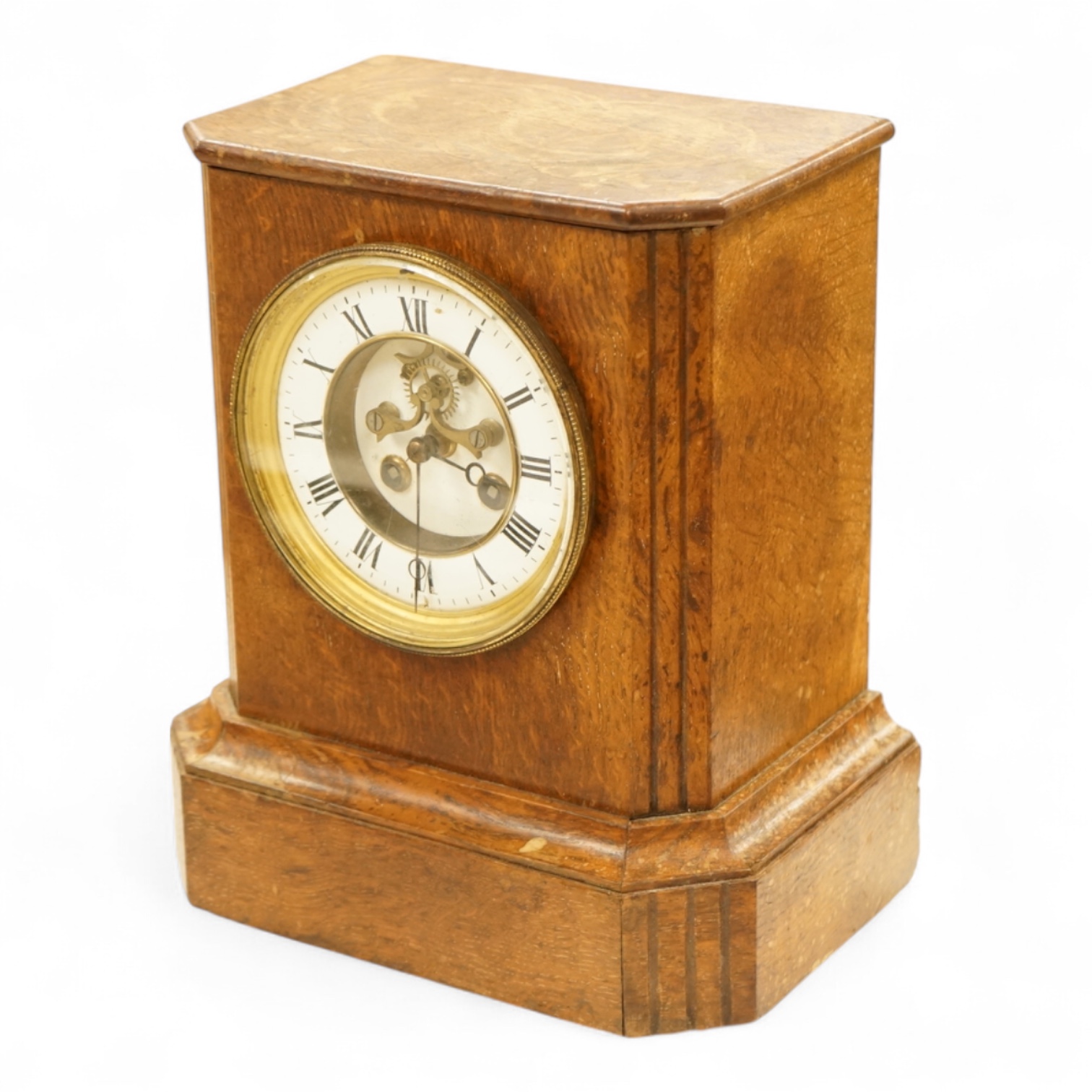 A Victorian oak mantel clock 27.5cm high